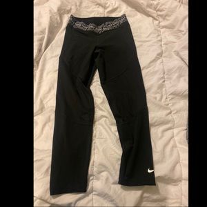 Nike Pro Crop Crossover Dri-Fit Leggings